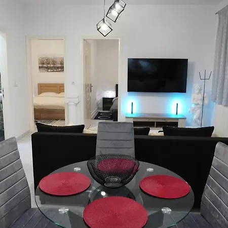 Poseidon's Premium Apartman Kateríni